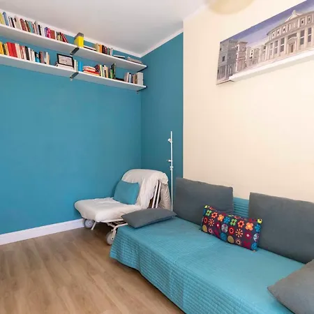 Aurora Colourful Apartment *
